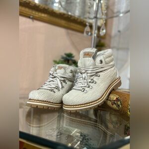 RARE Montelliana 1965 Pony Hair Lace Up Hiker Boots Size 37